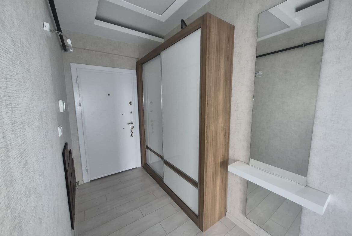 ÜNİVERSİTE MAHALLESİ SATILIK 3+1 5. KAT DAİRE