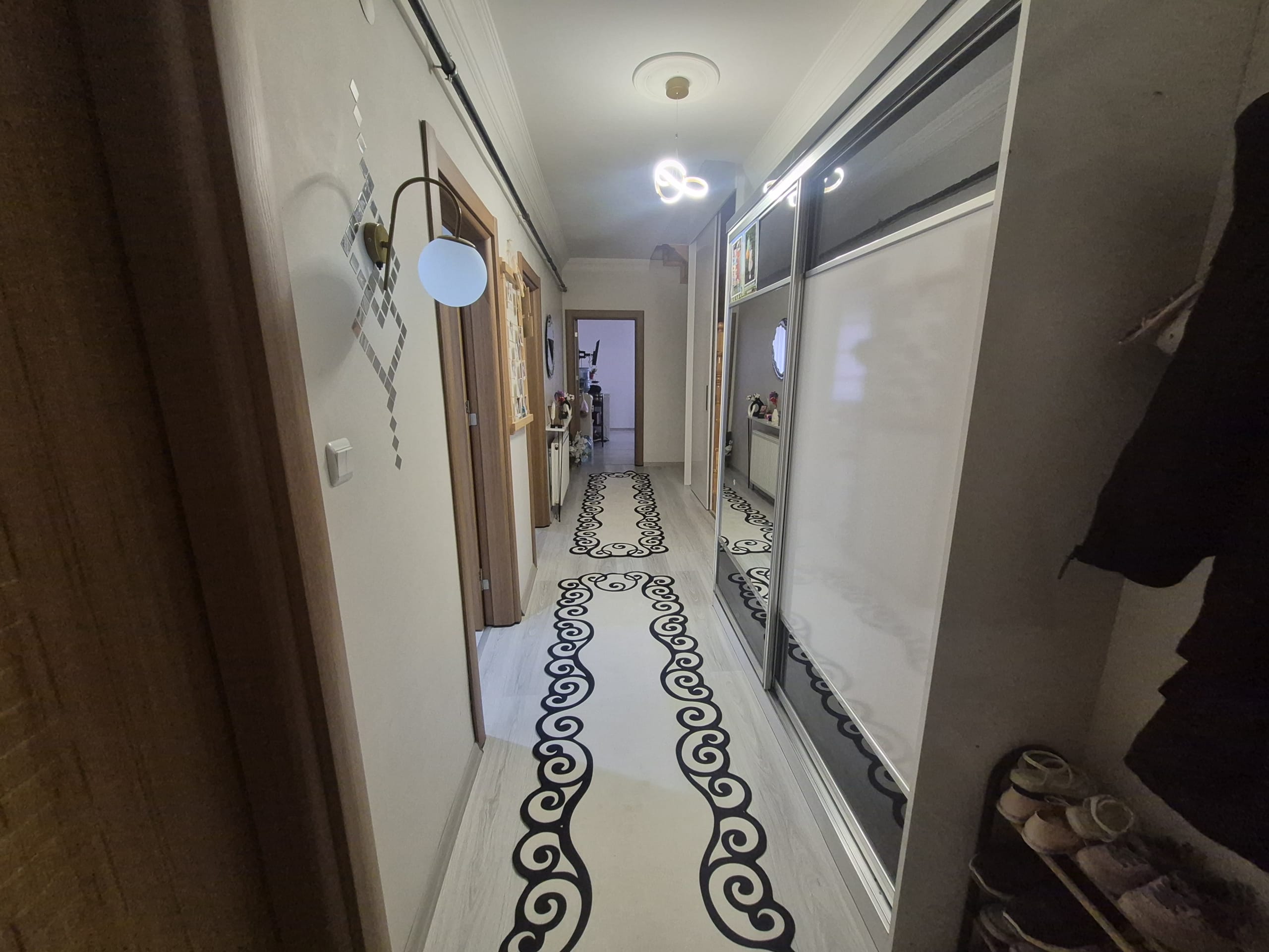 ÇELTEK MAHALLESİ 5+1 ODALI BİREYSEL GARAJLI SATILIK DUBLEKS DAİRE