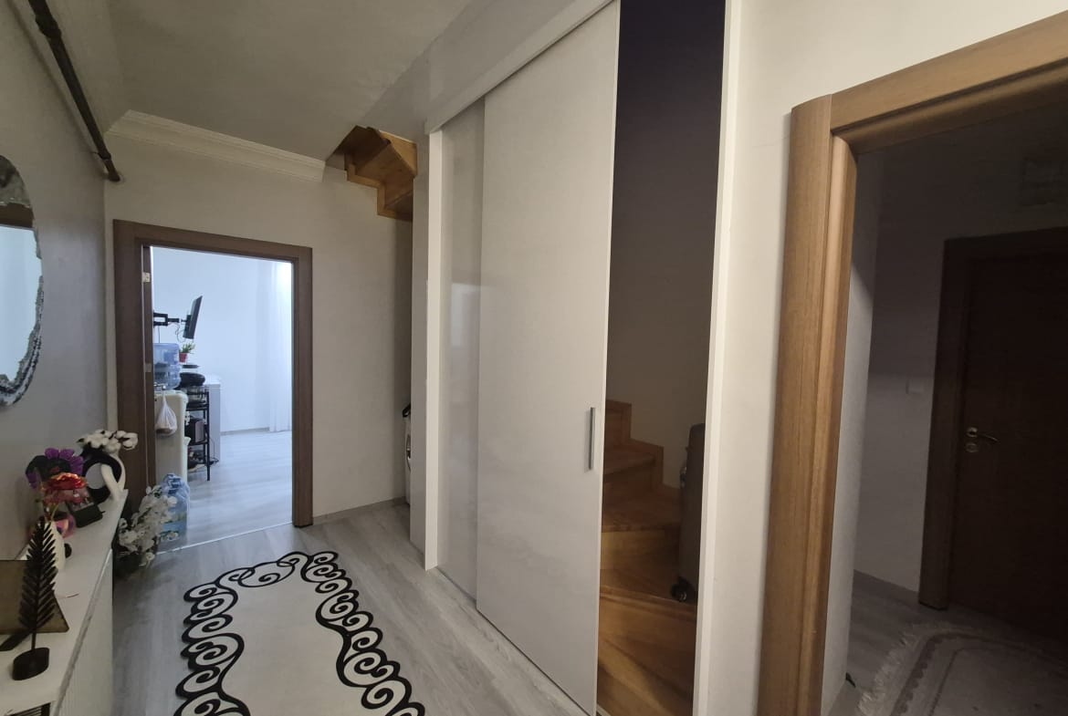 ÇELTEK MAHALLESİ 5+1 ODALI BİREYSEL GARAJLI SATILIK DUBLEKS DAİRE