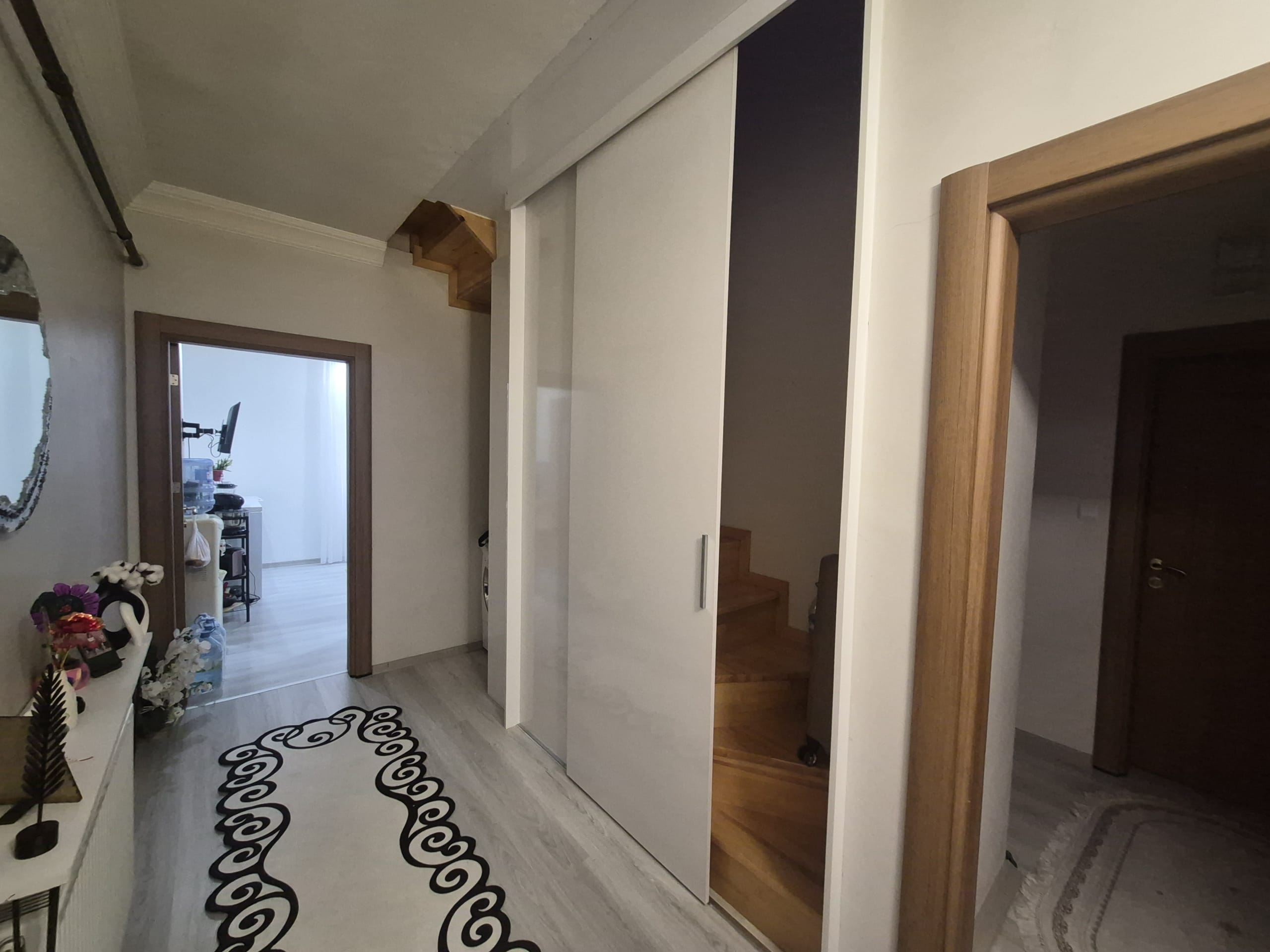ÇELTEK MAHALLESİ 5+1 ODALI BİREYSEL GARAJLI SATILIK DUBLEKS DAİRE