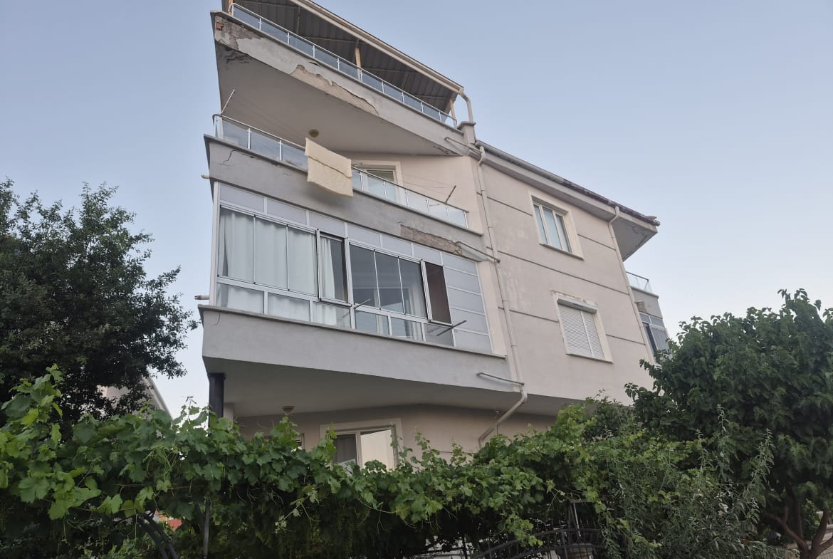 ÇELTEK MAHALLESİ 5+1 ODALI BİREYSEL GARAJLI SATILIK DUBLEKS DAİRE