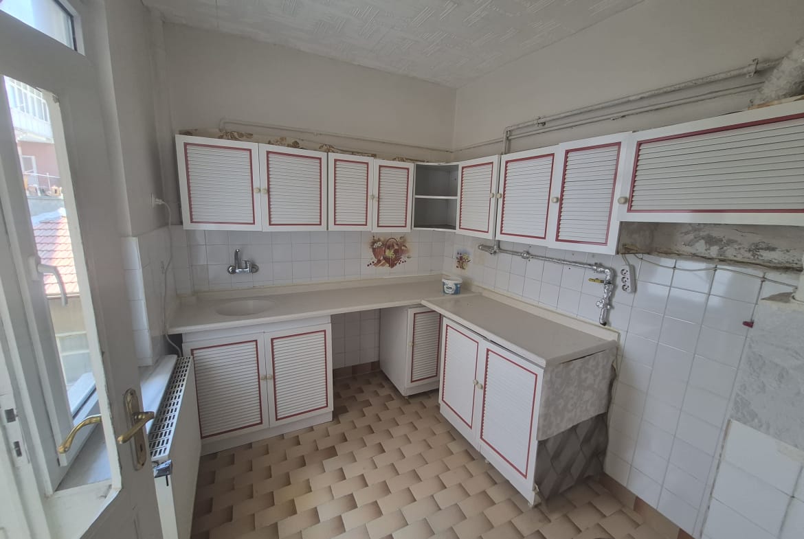 MOLLA FENARİ MAHALLESİ 3+1 FIRSAT DAİRE