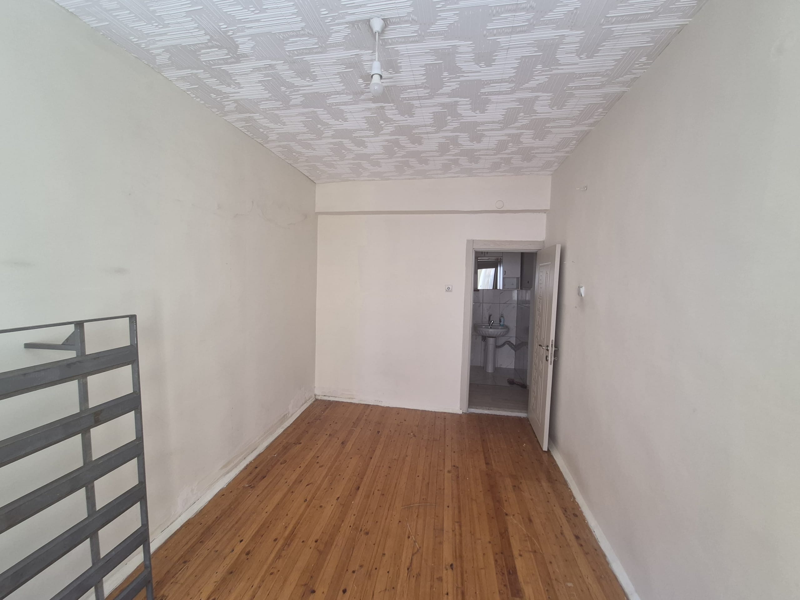 MOLLA FENARİ MAHALLESİ 3+1 FIRSAT DAİRE