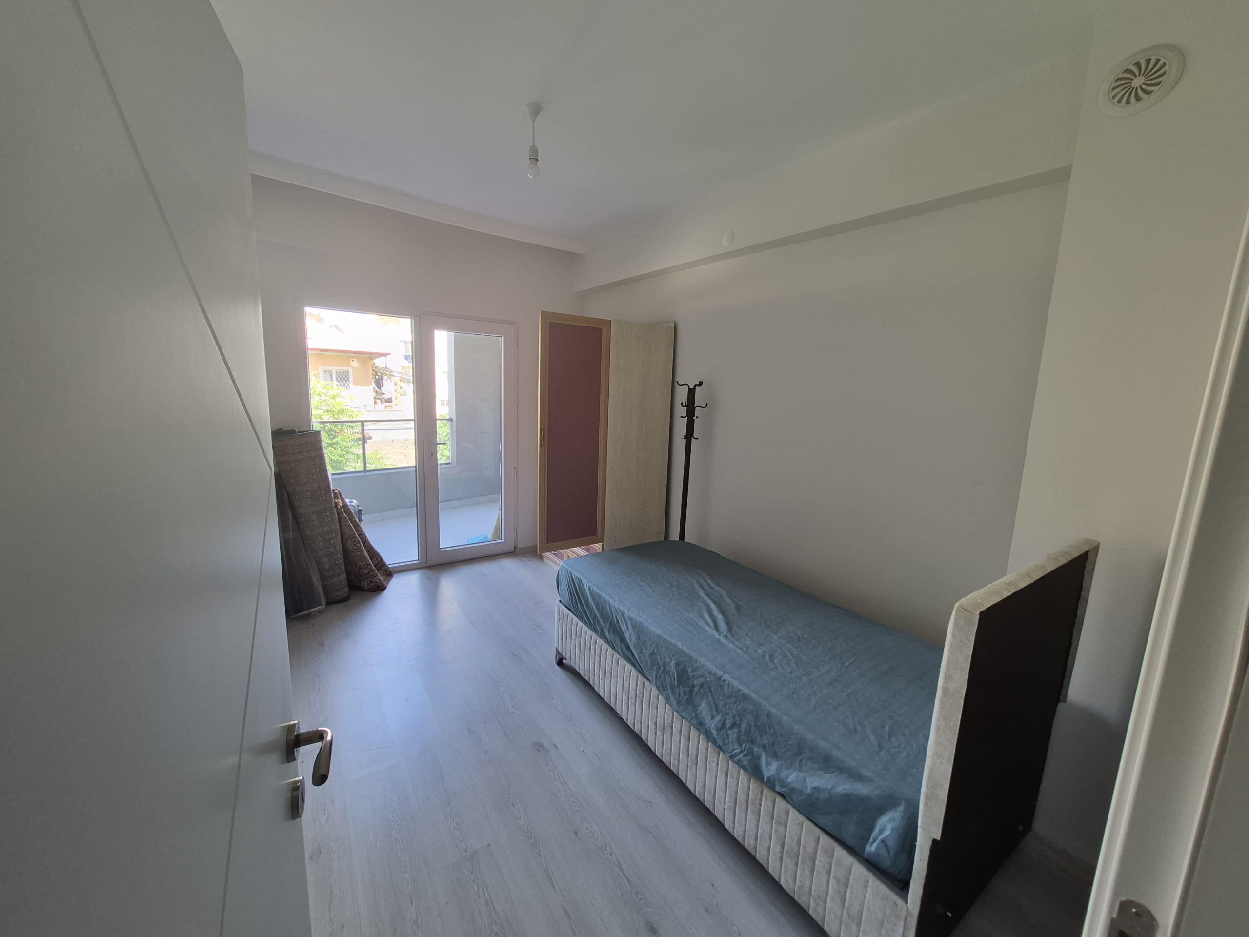 KOÇAKDEDE MAHALLESİ EŞYALI 1+1 KİRALIK APART