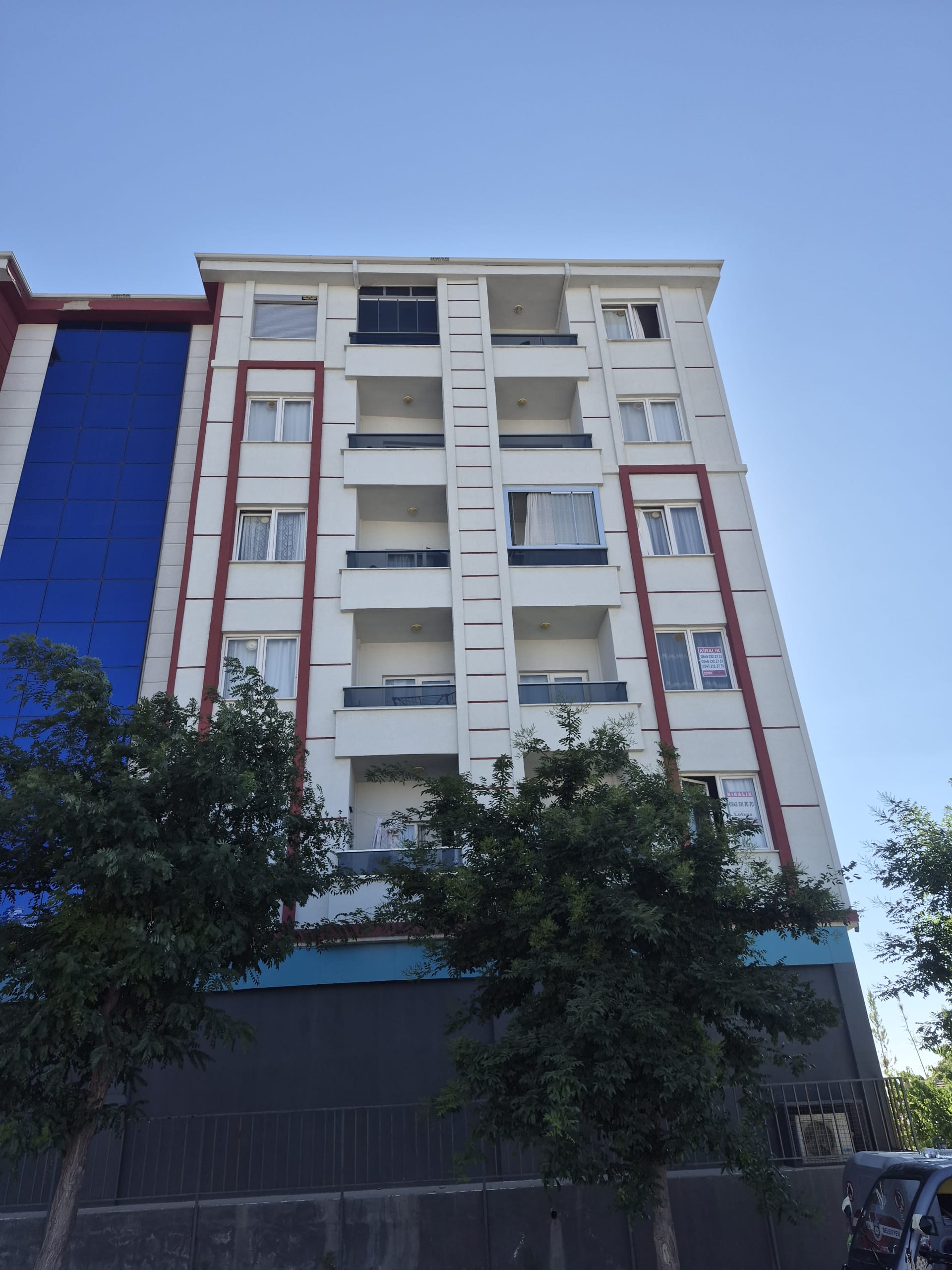 OSMANGAZİ MAHALLESİNDE KİRALIK EŞYALI APART