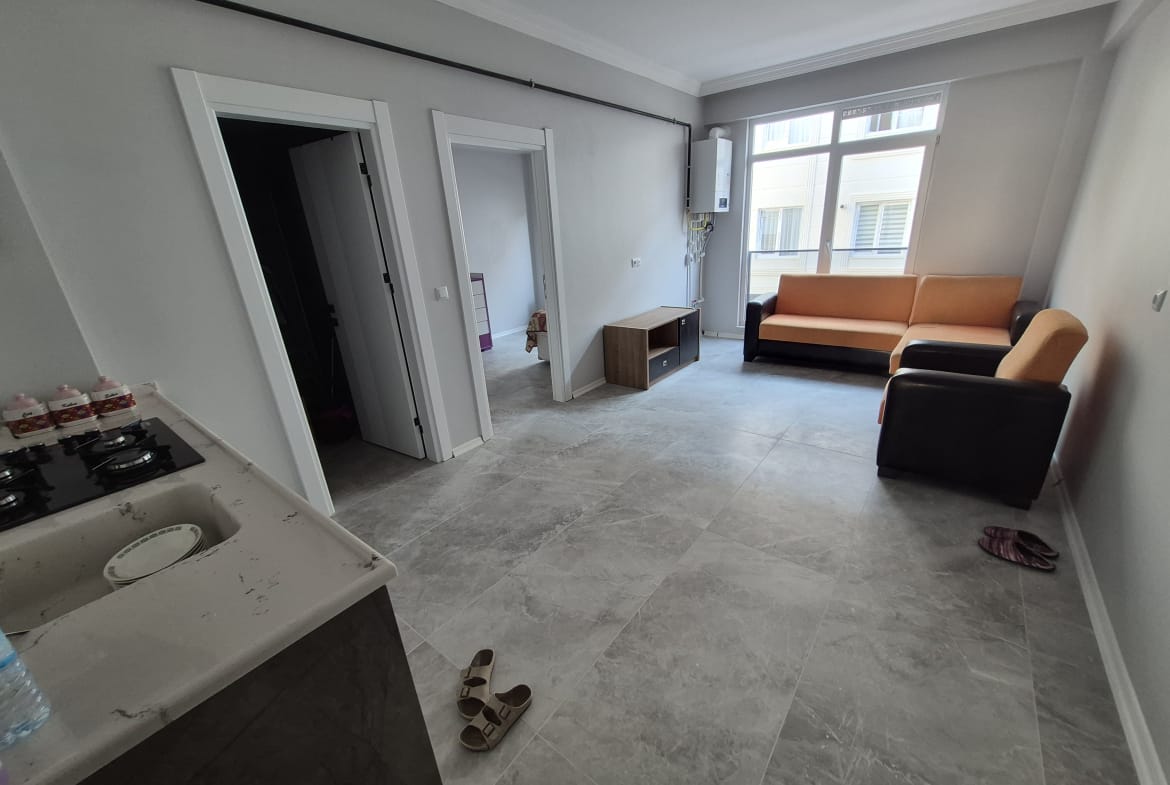 FENARİ MAHALLESİNDE EŞYALI 1+1 KİRALIK DAİRE