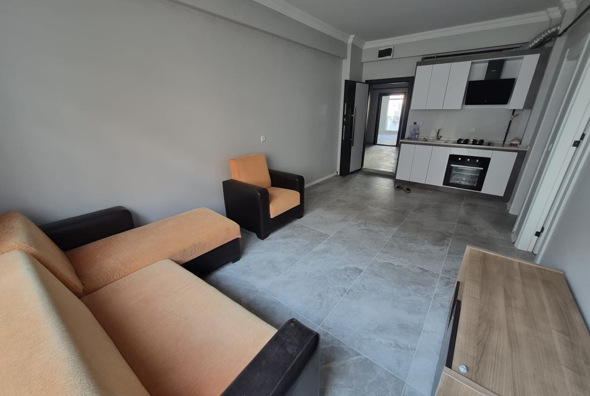 FENARİ MAHALLESİNDE EŞYALI 1+1 KİRALIK DAİRE