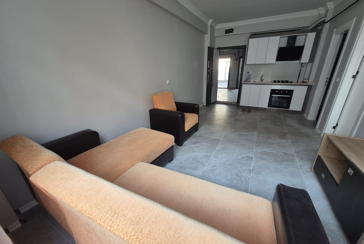 FENARİ MAHALLESİNDE EŞYALI 1+1 KİRALIK DAİRE