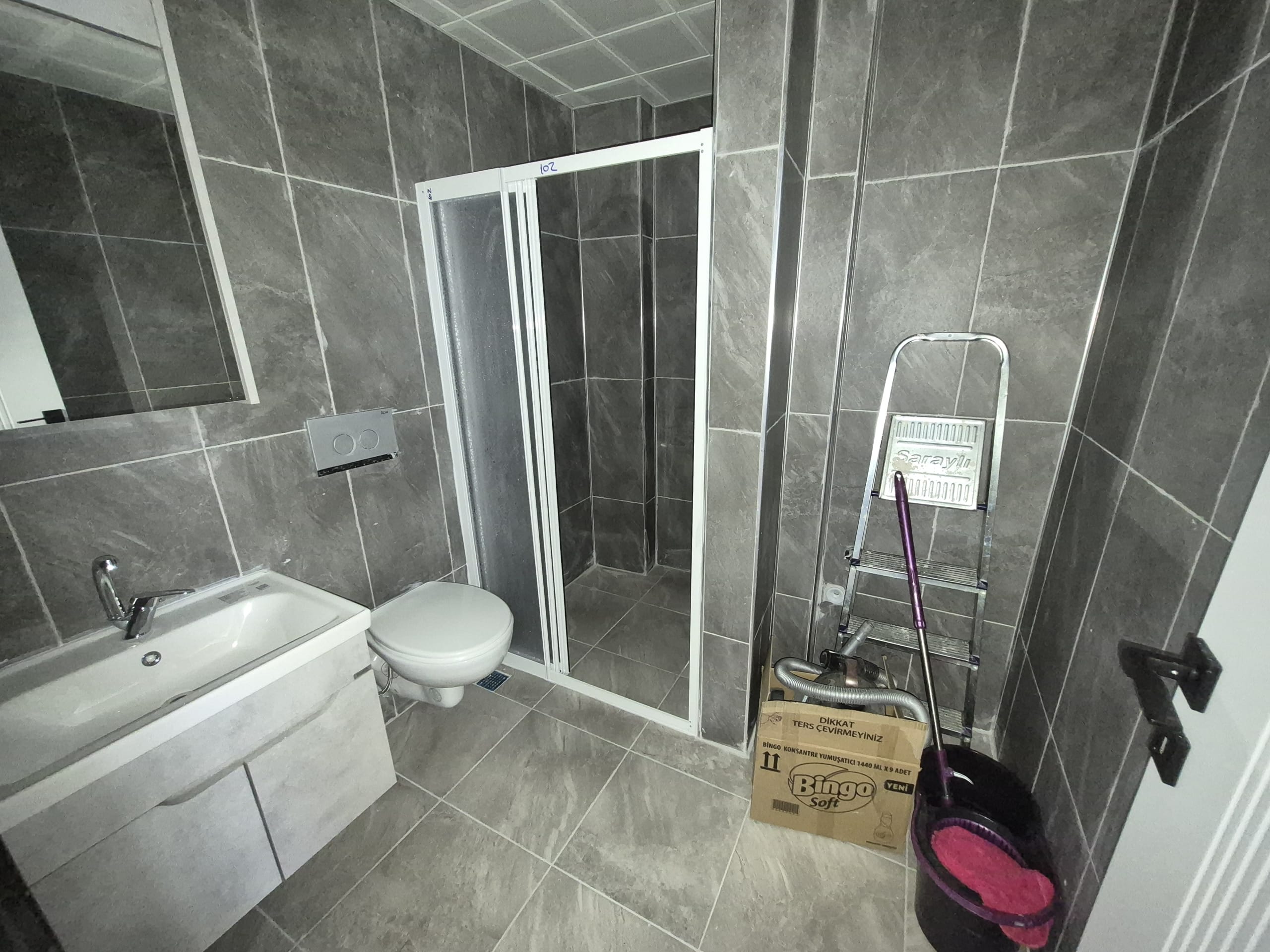 FENARİ MAHALLESİNDE EŞYALI 1+1 KİRALIK DAİRE