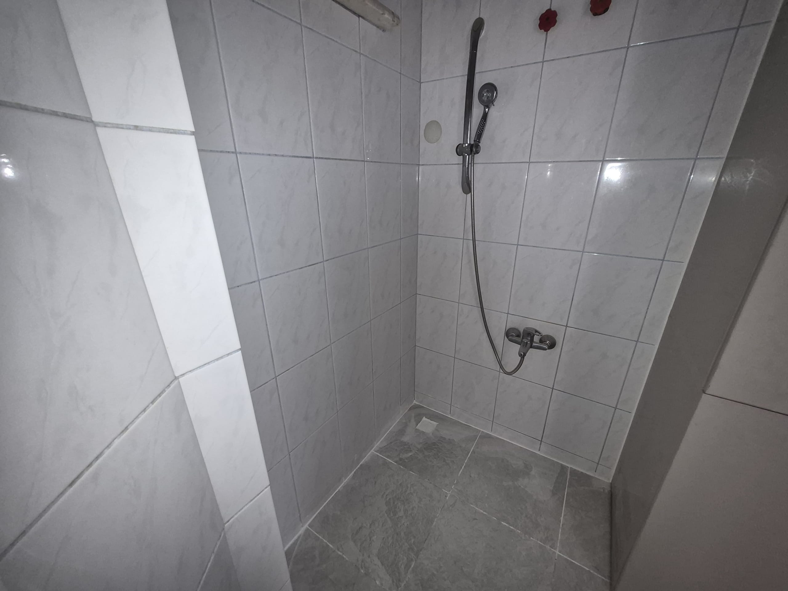 NEFİSE SULTAN MAHALLESİ 2+1 5. KAT KİRALIK DAİRE