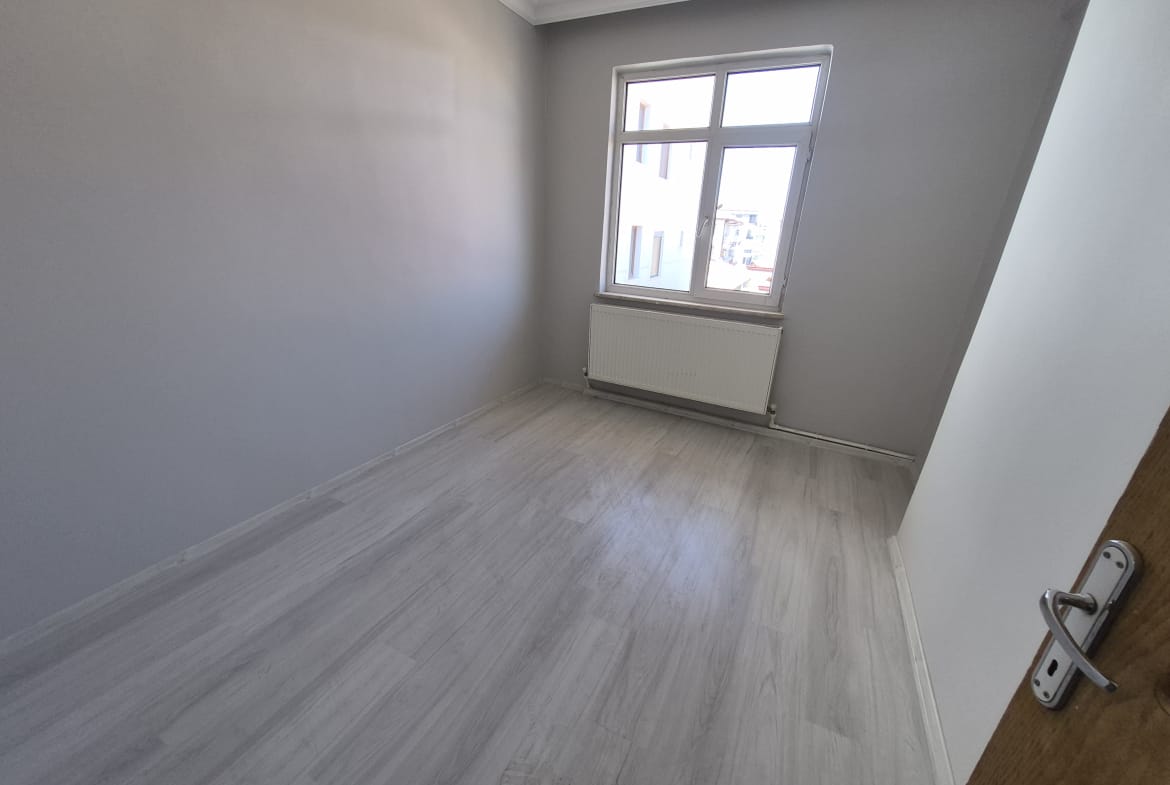 NEFİSE SULTAN MAHALLESİ 2+1 5. KAT KİRALIK DAİRE