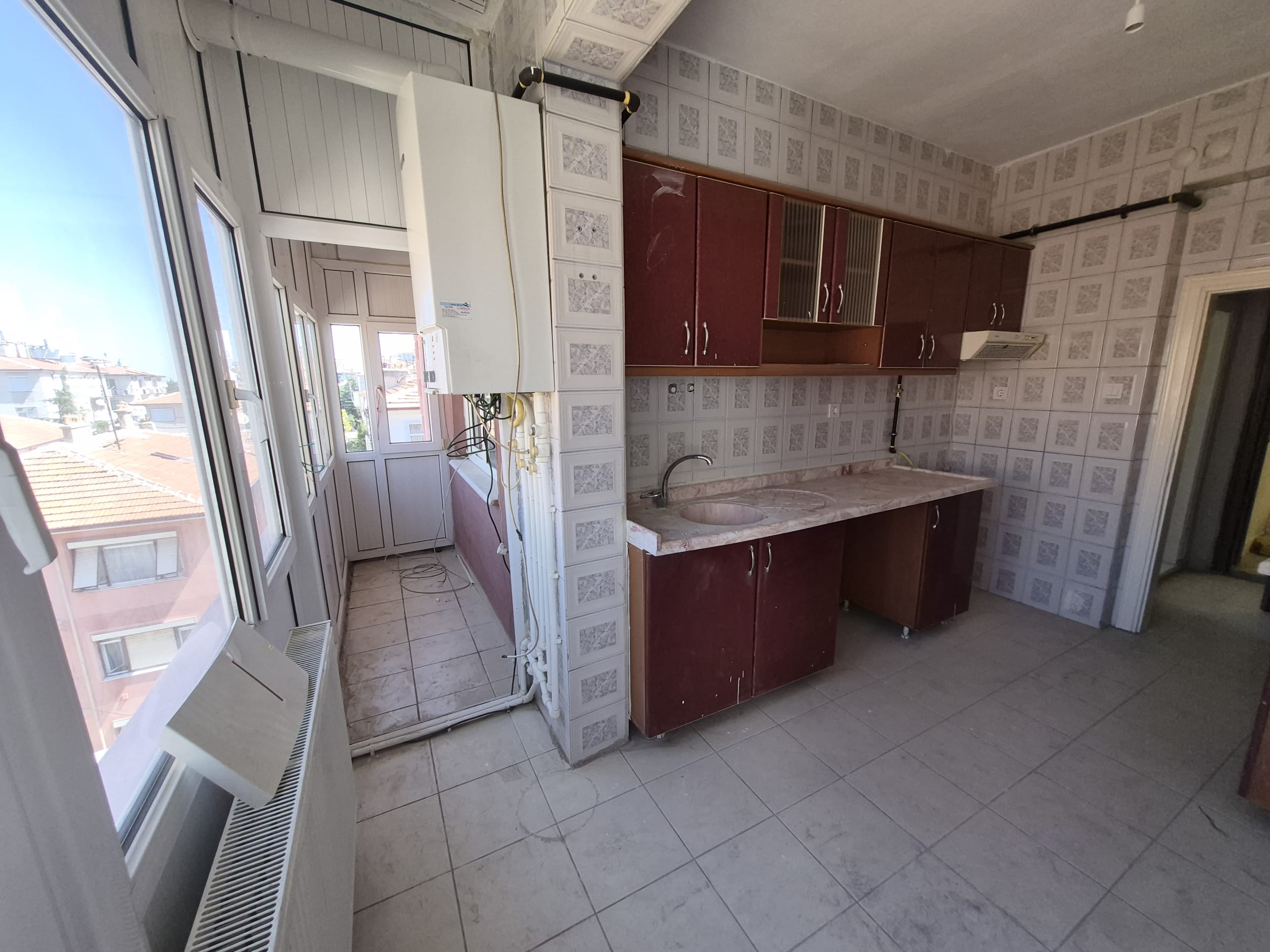NEFİSE SULTAN MAHALLESİ 2+1 5. KAT KİRALIK DAİRE