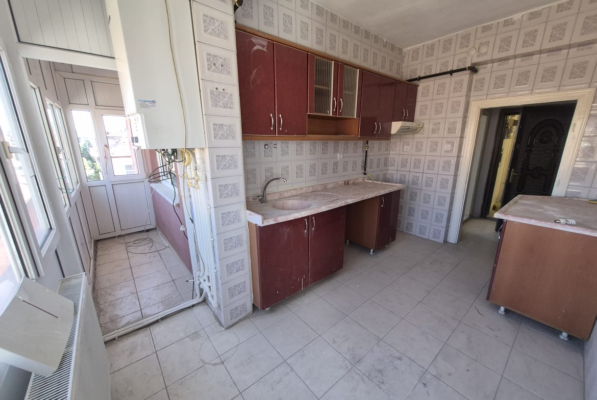 NEFİSE SULTAN MAHALLESİ 2+1 5. KAT KİRALIK DAİRE