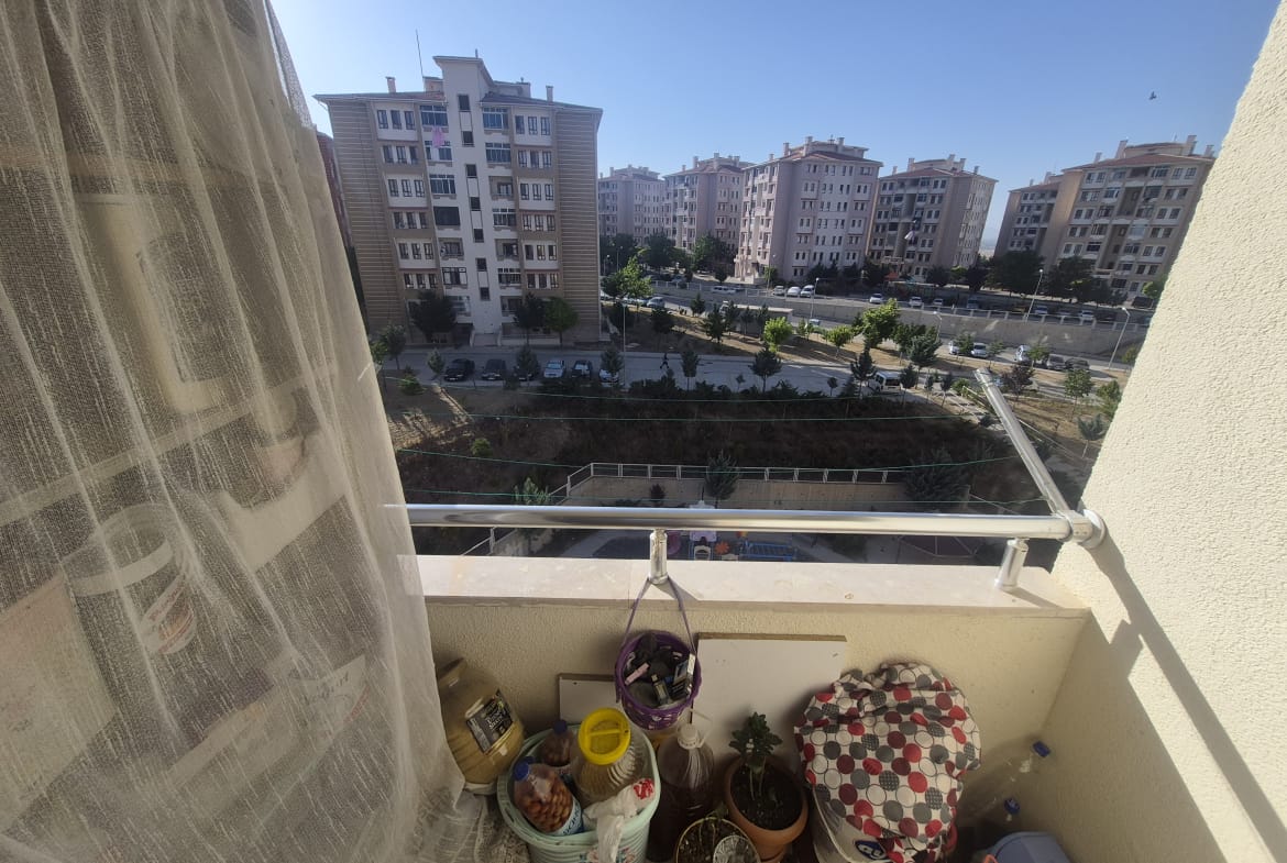 ÜNİVERSİTE MAHALLESİ 4. TOKİ SATILIK 2+1 DAİRE