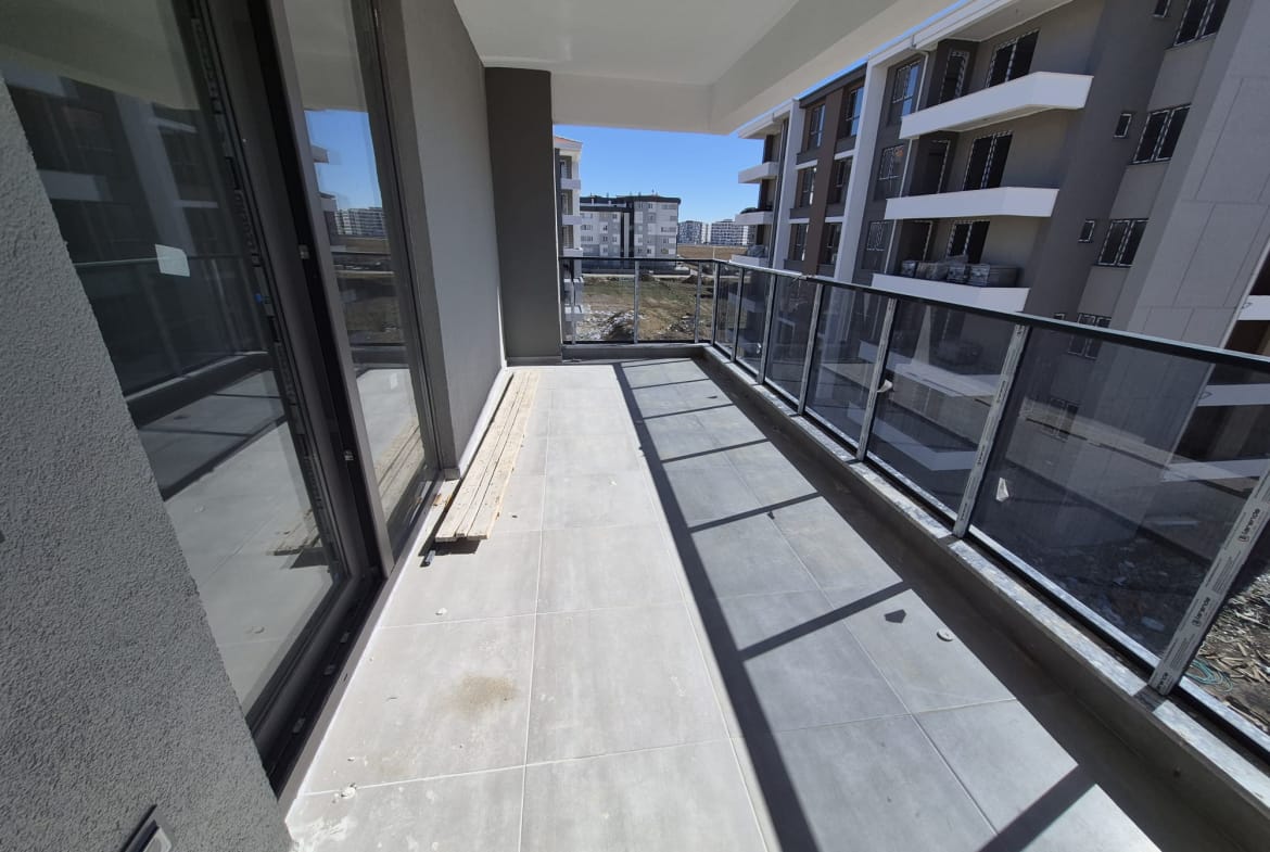YENİŞEHİR MAHALLESİNDE 3+1 LÜKS KİRALIK DAİRE