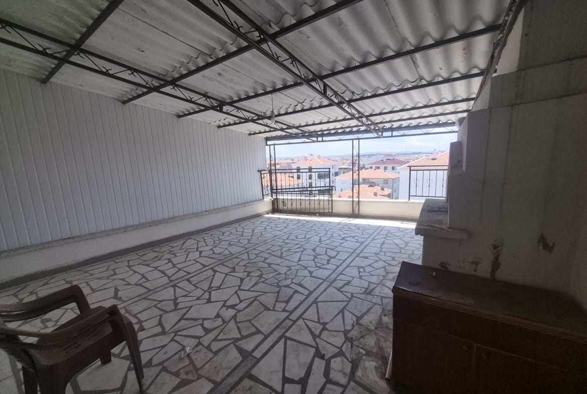 İMARET MAHALLESİ 2+1 ÇATI KATI KİRALIK DAİRE