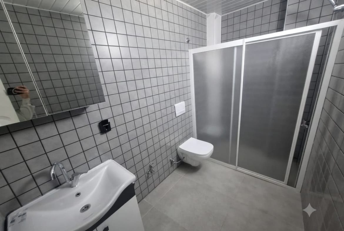 YENİ MAHALLEDE 1+1 SIFIR ASANSÖRLÜ APART
