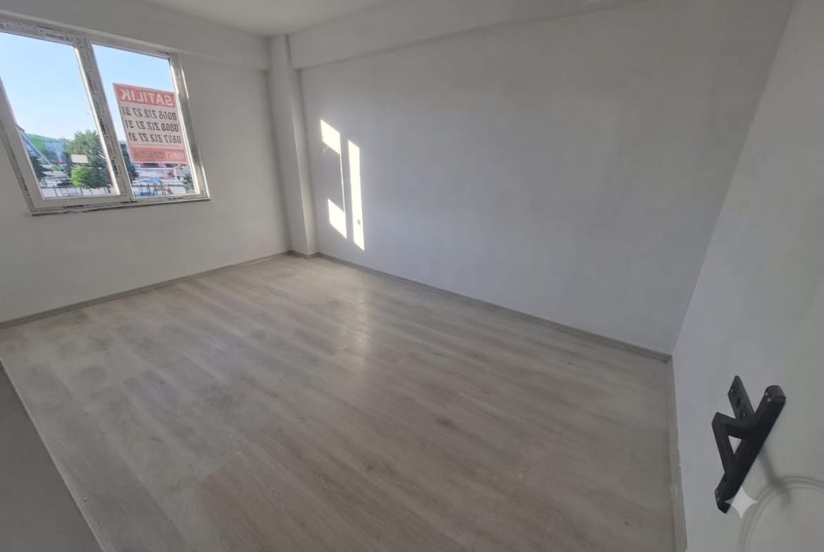 YENİ MAHALLEDE 1+1 SIFIR ASANSÖRLÜ APART