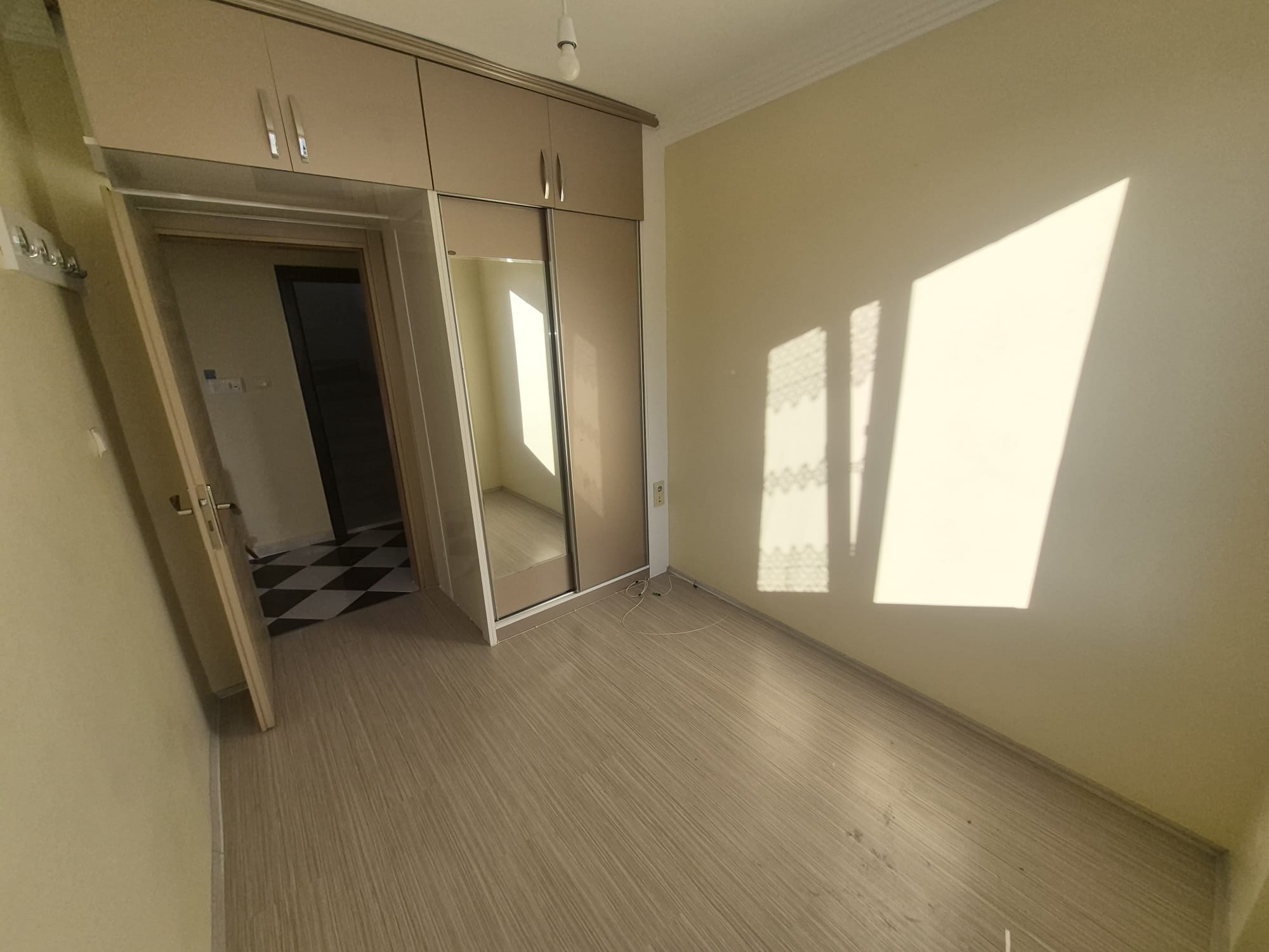 ŞEYH ŞAMİL MAHALLESİ 3+1 KİRALIK DAİRE